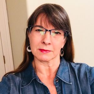 Meet your Posher, Stefanie